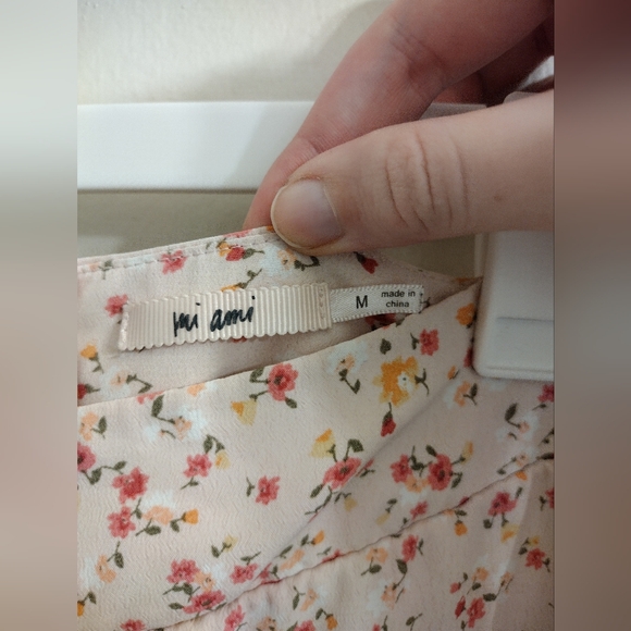 Cute Pastel Floral Skirt - Picture 4 of 4